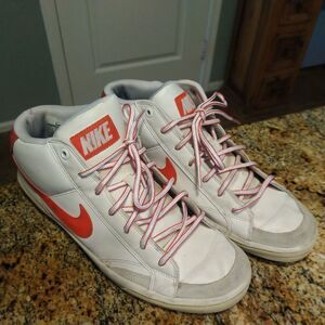 Nike Capri II Mid Top White Red Skate Athletic Size 9.5 Sneakers 407983-112 2012
